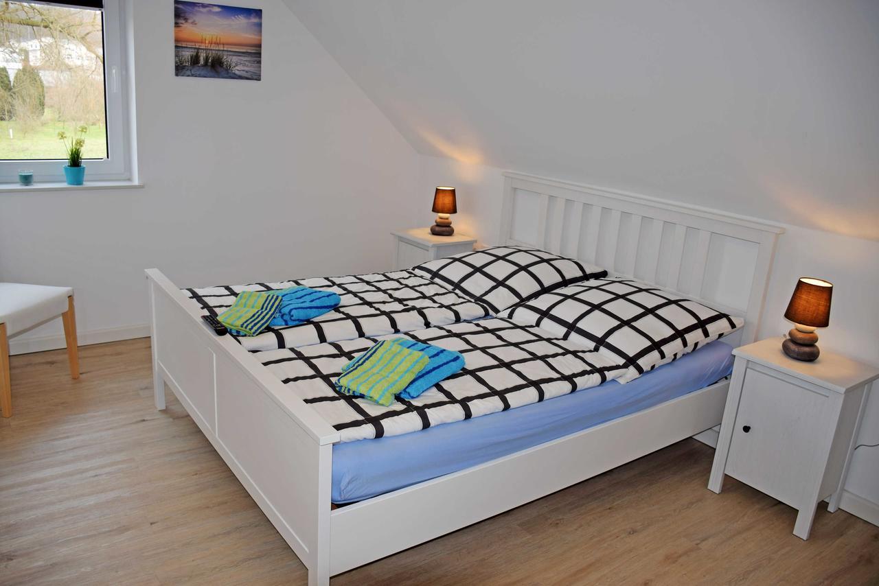 Ferienwohnung Sellin Am Seepark Esterno foto